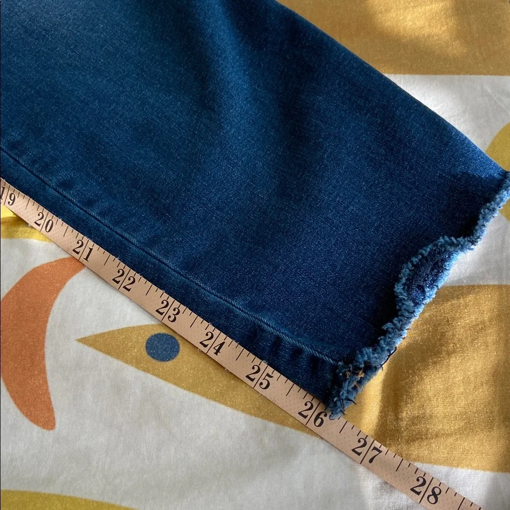 LEVEL 99 STRAIGHT LEG JEANS 29” Waist - Picture 9 of 10